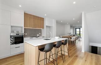 55 Riukiuta Avenue, Three Kings