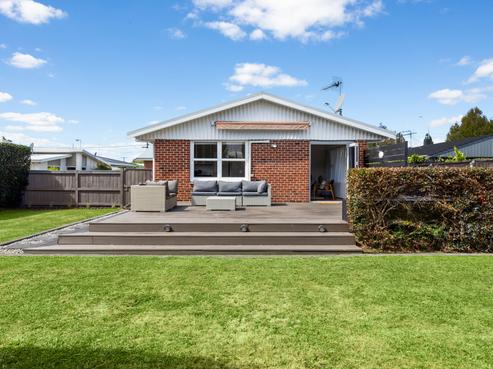 749B River Road, Chartwell