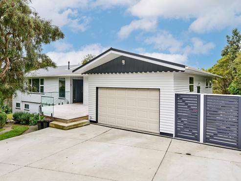 5 Saint Francis Grove, Waterloo