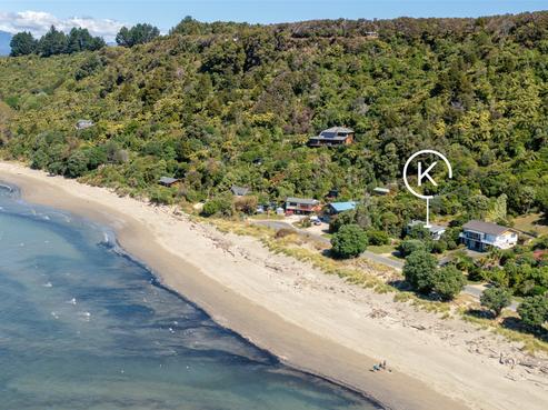 68 Beach Road, Collingwood