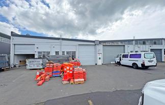 FUNCTIONAL 175M² UNIT FOR LEASE
