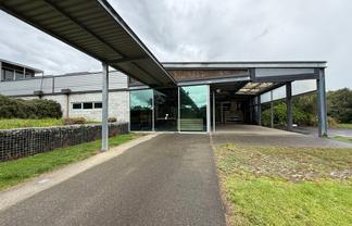 Office/ Cafe/ Restaurant For Lease