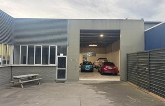 Well Priced in Burnside!