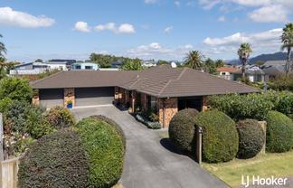 3 Athenree Heights, Athenree