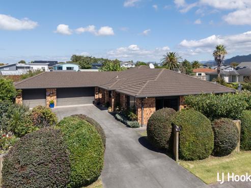3 Athenree Heights, Athenree