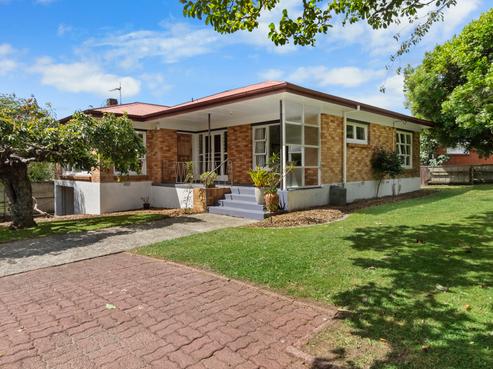 364 Cobham Drive, Hillcrest