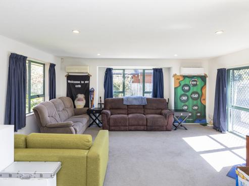 141 Lincoln Road, Spreydon