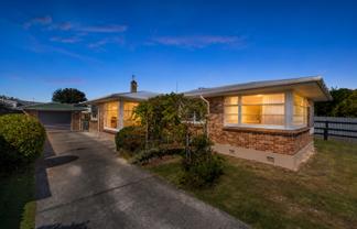 7 Innes Place, Roslyn