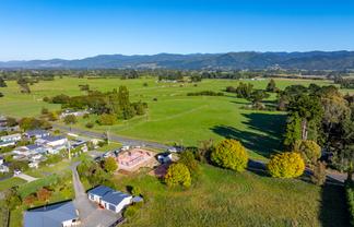 The Elms - Costley Street West, Carterton