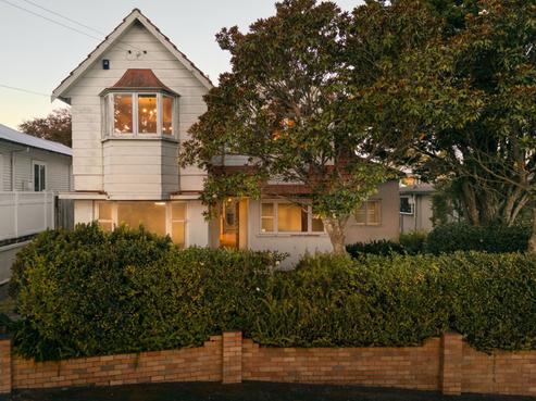 128 River Road, Hamilton East