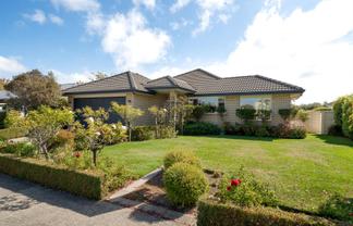  6 Ross Place, Northwood