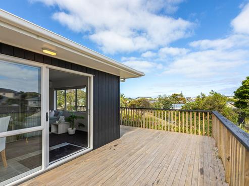 16A Karaka Street, Otaki Beach