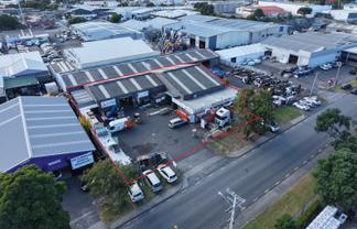 Industrial warehouse with secure yard