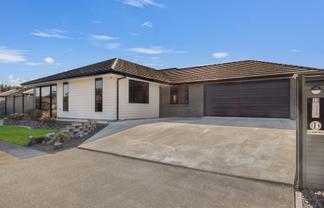 13 Pearl Grove, Ashhurst