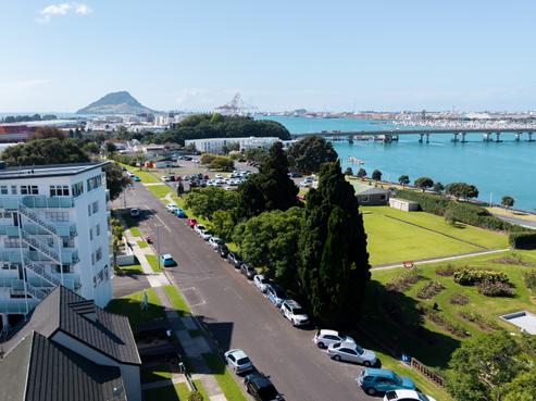 1/18 Cliff Road, Tauranga Central