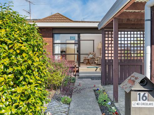 16 Irvine Street, Mosgiel