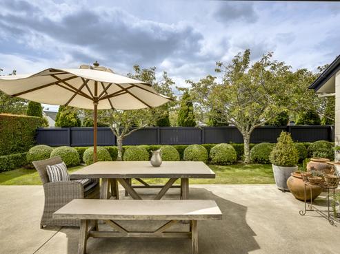 7 Lennon Grove, Havelock North