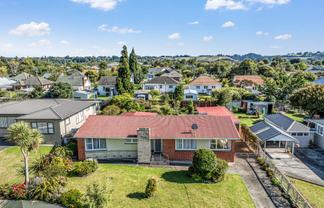 4 Glandwr Crescent, Whanganui East