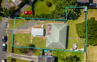 27 Arlette Place, Massey