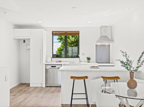 2/25 Rossmay Terrace, Mount Eden