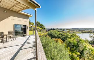 1 Shakespeare Road, Bastia Hill