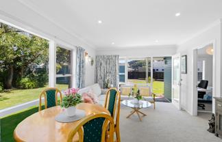 3/2 Alice Street, Alicetown