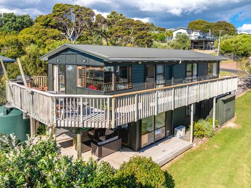 19 Huia Street, Oneroa