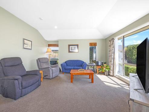 47C Birchfield Avenue, Dallington