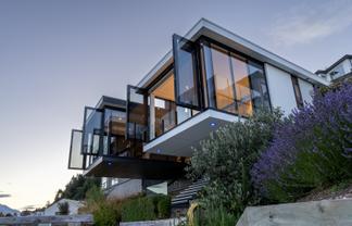 8A Olivers Place, Queenstown