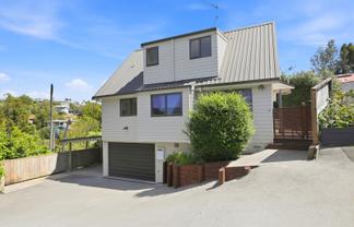 27 Clifton Terrace, Brookfield