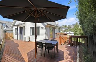 27 Clifton Terrace, Brookfield