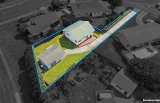 2/11 Hosking Place, Clarks Beach