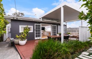 42 Tiri Tiri Road, Birkdale