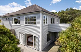 15 Pelorous Street, Paparangi