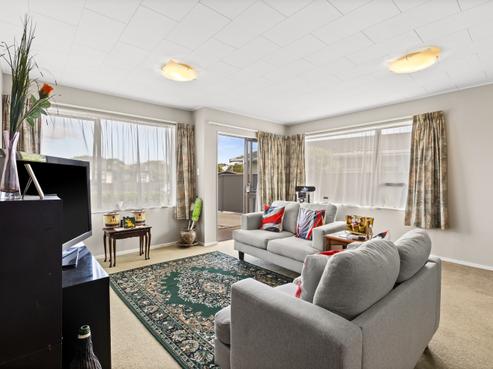 1/5 Somerset Place, Taradale