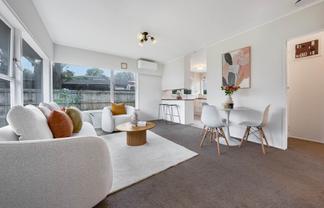 2/40 Cheval Drive, Totara Vale