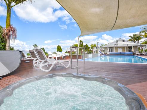 13/1420 Hamurana Road, Mourea