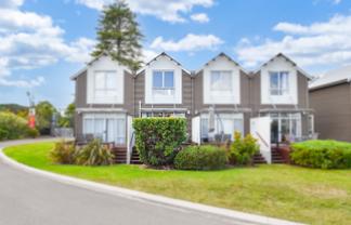 13/1420 Hamurana Road, Mourea