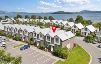 13/1420 Hamurana Road, Mourea