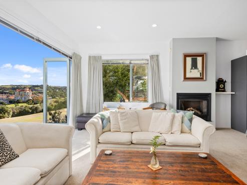 278 Alec Craig Way, Gulf Harbour