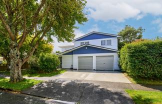 27 Orr Crescent, Hutt Central
