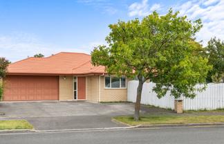 12 Corsair Drive, WIGRAM