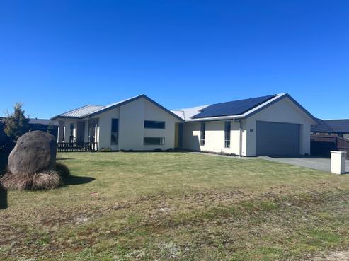 18 Memorial Crescent, Methven