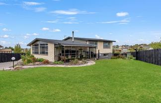 150 Pages Road, Marchwiel