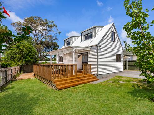 2/12 Neil Avenue, Te Atatu Peninsula
