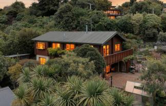 35 Merlincote Crescent, Governors Bay