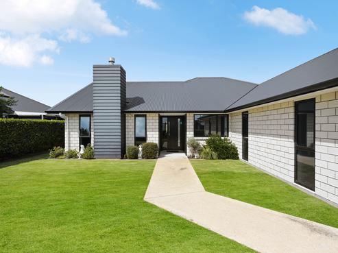 52 Norfolk Drive, Cambridge