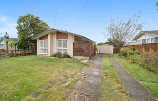 286 Clayton Road, Pukehangi