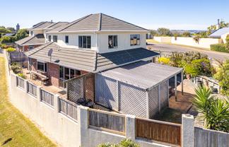 11 Gumtree Rise, Otamatea