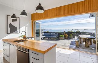 39 Orepuki Riverton Highway, Riverton